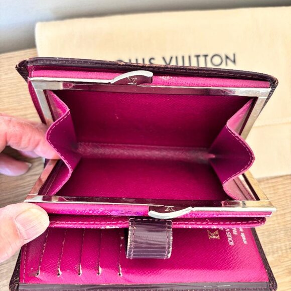 Vintage Louis Vuitton Burgundy Epi Leather Kiss Lock Wallet, Dustbag & LV Socks - Picture 13 of 15